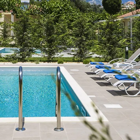 Cypress Garden 3* Mousata