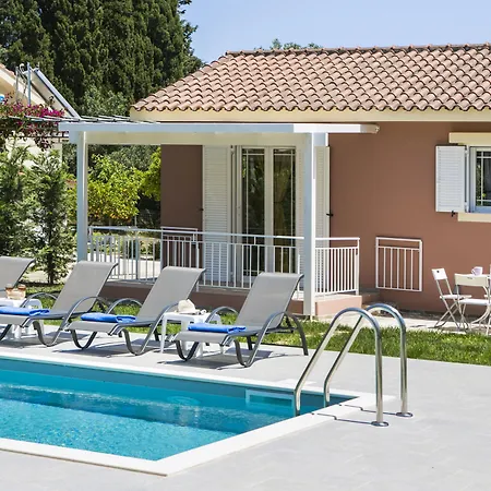 Hotell Cypress Garden Mousata