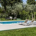 Cypress Garden Hotel